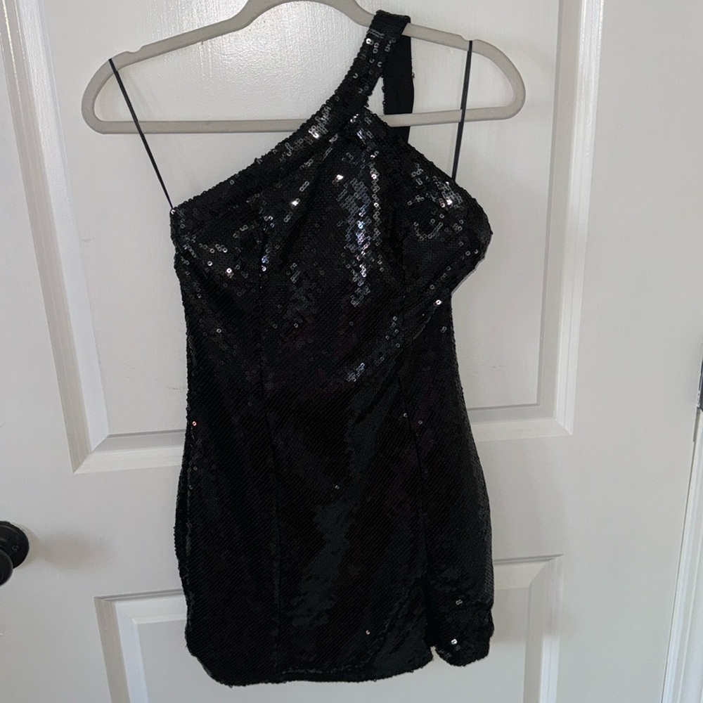 SUPERDOWN size medium sparkly sequin mini dress, one shoulder